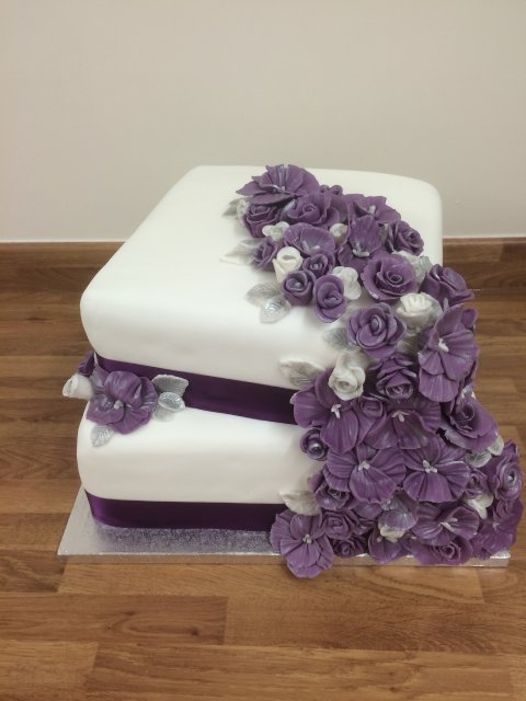 Carnation Purple Floral Cake - Poppies Bakehouse