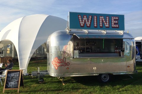 Wedding Bars - Vin Van Voom-Image 8793