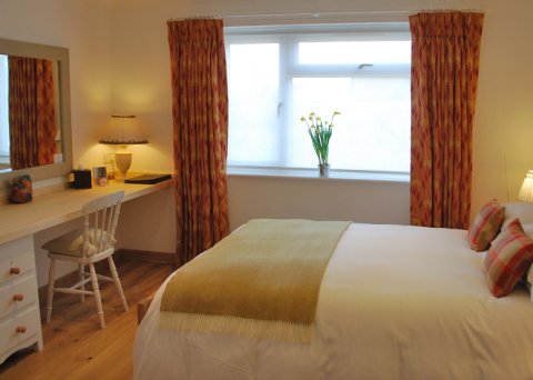 Willow Bedroom at Fairways Bed and Breakfast in Crewkerne in Somerset - Fairways Bed and Breakfast