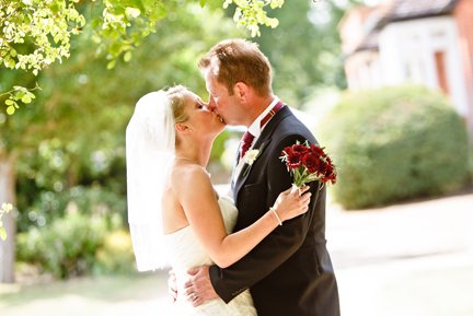 Sealed with a kiss at Gatton Manor - Gatton Manor Hotel and Golf Club 