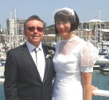 vintage daisy headband with bridcage veil - Caroline's Combs 