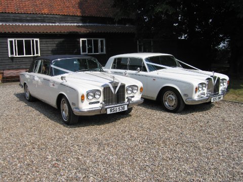 2x White Rolls Royces - Carols classics