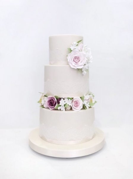 Wedding Cakes and Catering - Cakes By Robin-Image 44169