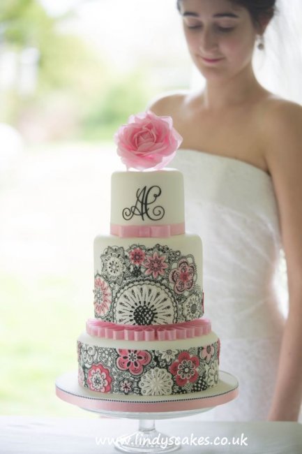 Designer doodle wedding cake by Lindy Smith - Lindy's Cakes Ltd