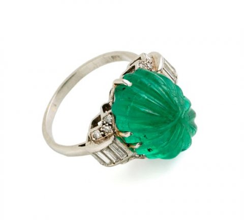 Colombian emerald, 9.5 cts est, baguette diamond & platinum Deco ring £12,500 - N.Bloom & Son