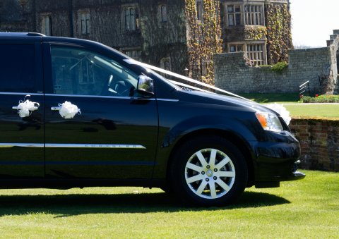 Luxury Bridesmaids Car - Platinum Cars