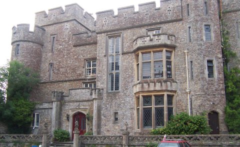 bed and breakfast - Banwell Castle Gatehouse Weddings 
