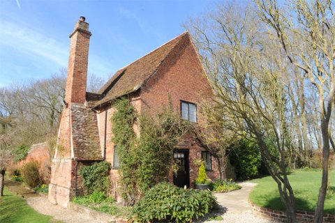 Fisherman's Cottage - Leez Priory