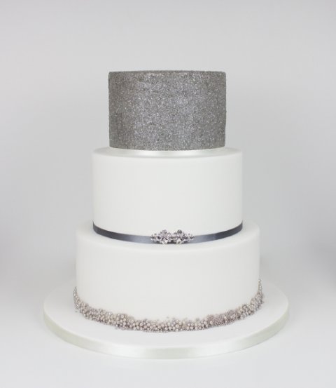 A bit of bling - Fay's cakes