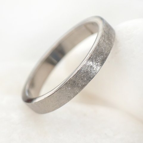 Urban Finish Wedding Ring in 18ct Gold - Lilia Nash Jewellery