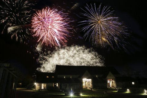 Wedding Fireworks Displays - Distant Thunder Fireworks -Image 9310