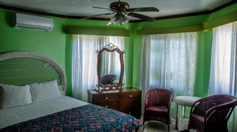 Honeymoons - Emerald View Resort Villa-Image 36034