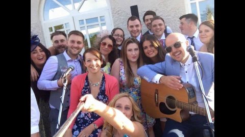 Mango selfie - Mango Acoustic Duo