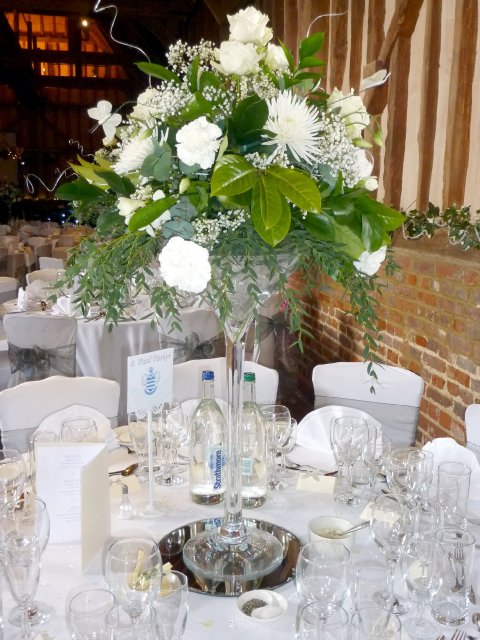 Wedding Table Decoration - Petals & Confetti-Image 5861