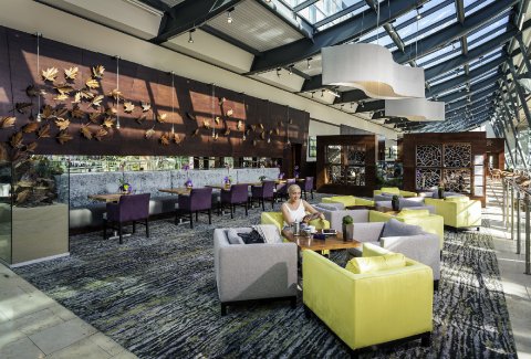 Wedding Ceremony and Reception Venues - Mercure St Pauls Hotel & Spa-Image 13615