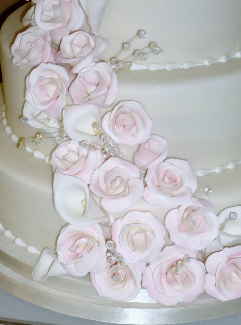 Wedding Cakes - Centrepiece Cake Designs-Image 3401