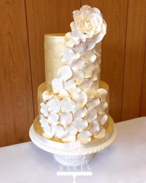 Wedding Cakes and Catering - Bee's Bespoke Bakes-Image 30108