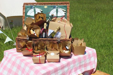 Indoors or out, Gourmet Picnics are perfect for relaxed weddings - Gourmet Picnics