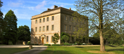 Burrell Park - Deluxe Hospitality