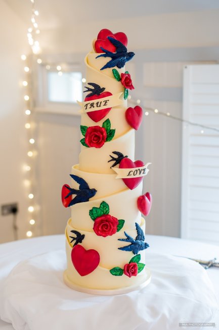 Wedding Cake - The Kings Arms Hotel 