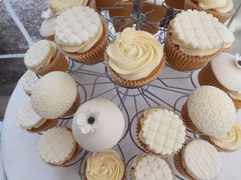 Cup Cakes - Metro Garden Restaurant