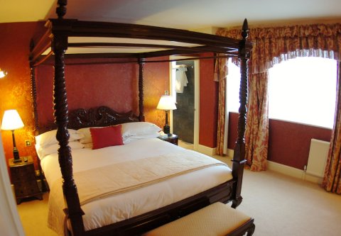 Bridal Suite Master Bedroom - The Angel Hotel