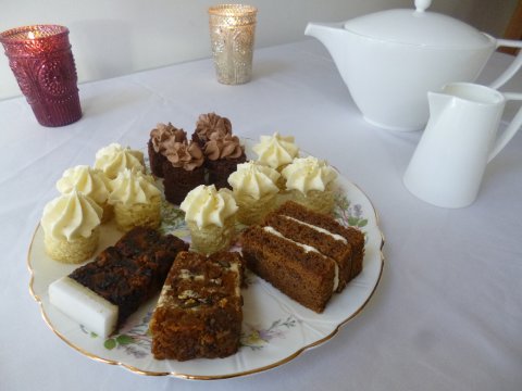 Free Tasting & Design Consultation - Caroline's Cake Company