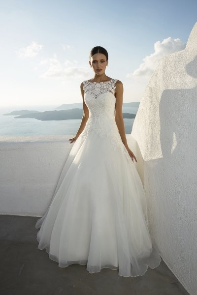 Wedding Dresses and Bridal Gowns - Wedding Wise-Image 43623