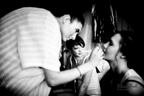 Capturing the bridal preparations - Rob Georgeson Photography