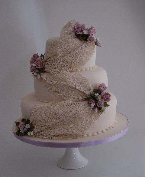 Vintage Lace & Rose Wedding Cake - Wedding Cakes by Lisa Broughton