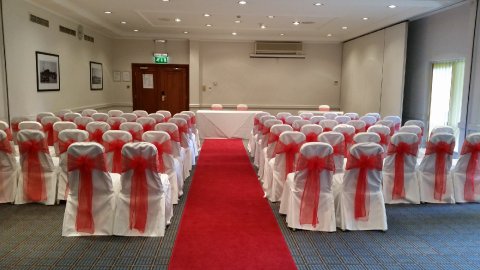 Wedding Ceremony Venues - Holiday Inn, Hull Marina-Image 10042