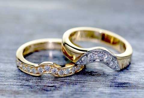 Fitted diamond wedding rings - Aurum designer-jewellers