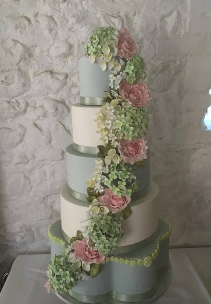 spring flower floral cascade - Calley's Cakes