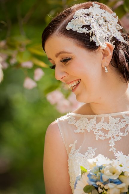 bride captured naturally and unposed - Darryl Brooks Photography