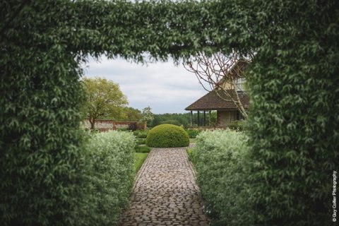 Outdoor Wedding Venues - The Barn at Bury Court-Image 39839