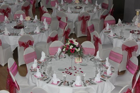 Wedding Ceremony and Reception Venues - Dukes Head Hotel-Image 7196