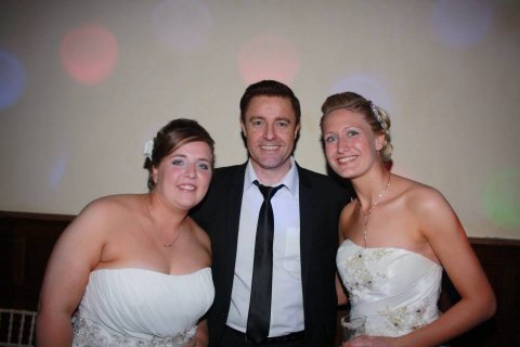 Wedding Musicians - Andy Wilsher Sings...-Image 5045