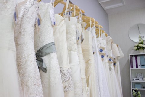 Browse our amazing range of designer wedding dresses - Bridal Reloved Liverpool