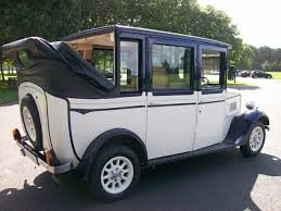 Open Back Asquith Landaulet - 1066 Wedding Cars