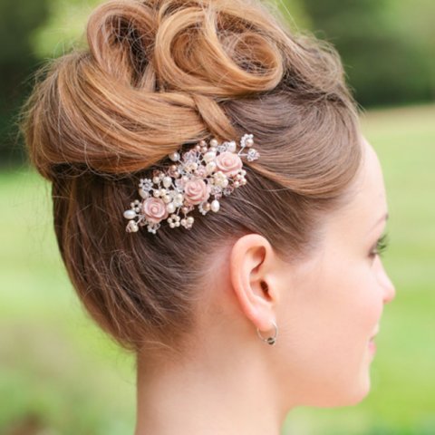 Flora Comb in Blush Pink - White Designs