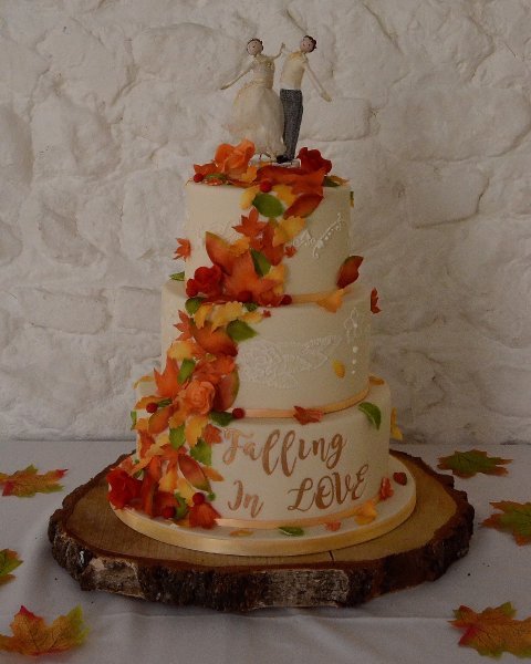 Wedding Cakes - 1983-Image 45931