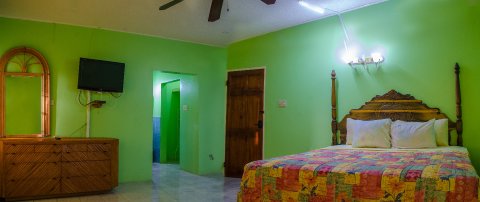 Honeymoons - Emerald View Resort Villa-Image 36032