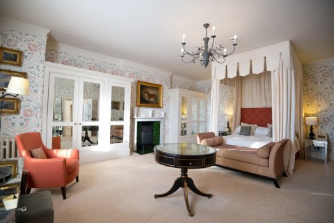 Bridal Suite - Hodsock Priory Wedding Venue