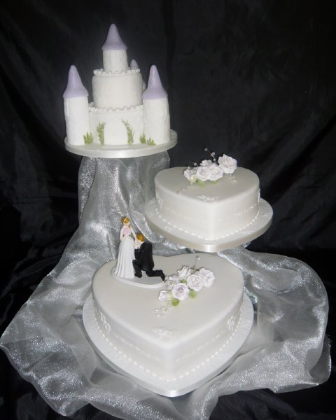 Wedding Cakes - Centrepiece Cake Designs-Image 3408