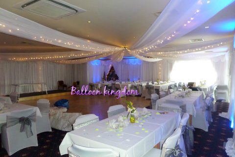Wall drapes and ceiling swags - Balloon and party Kingdom