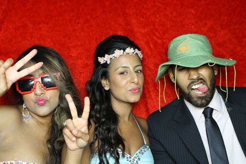 Professional Photo Booth Hire - PhotosBooth