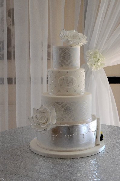 Wedding Cakes - 1983-Image 45930