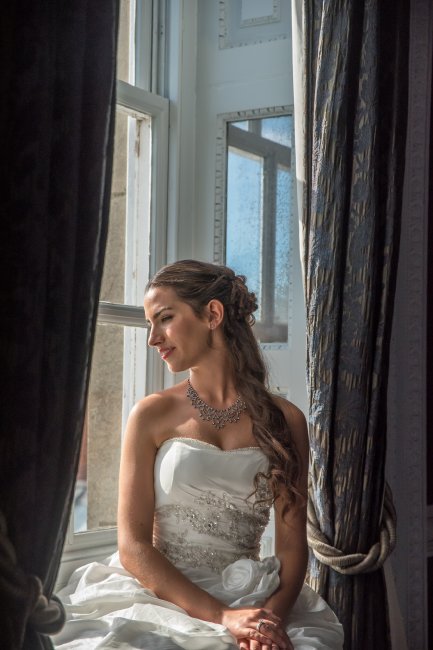Just looking through the window - S G Hepworth Photography