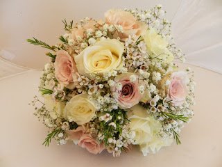 Wedding Bouquets - Sandra's Flower Studio-Image 23316