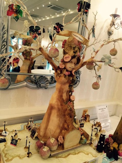 Asian Wedding Fair Peacock - Beachcomber Cakes and The Rocpool School of Baking Ltd